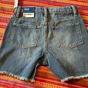Old Navy Girls High-Rise Slouchy Straight Cut Off Distressed Denim Shorts NWT!!!